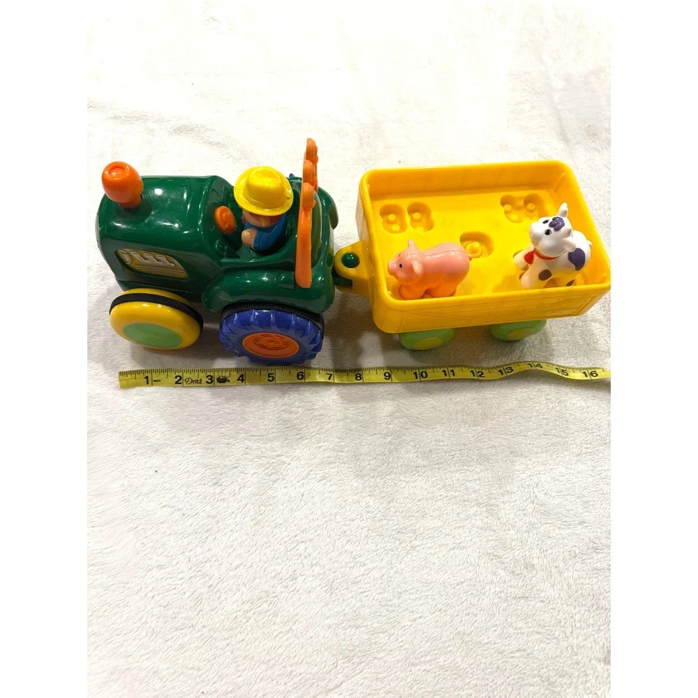 Kidoozie Funtime Tractor Toy with Detachable Trailer‎ Farmer Pig and Cow Figures